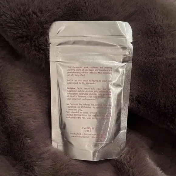 Body Bliss Foaming Bath Salt - Turquoise Sage (2.5 oz) - Factory Sealed - Picture 3 of 3